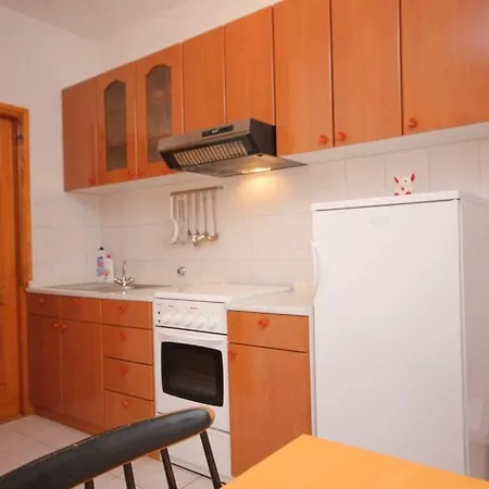 With Parking Space Cove Mala Lamjana, Ugljan - 350 Kali