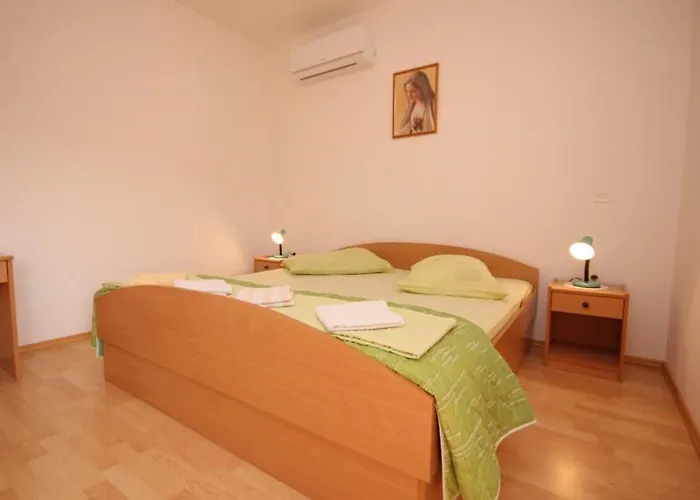 Appartamento With Parking Space Cove Mala Lamjana, Ugljan - 350