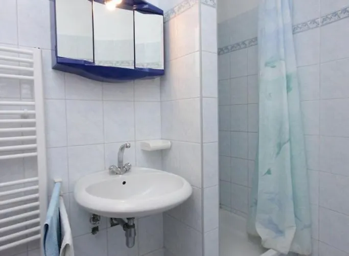 Appartamento With Parking Space Cove Mala Lamjana, Ugljan - 350 *