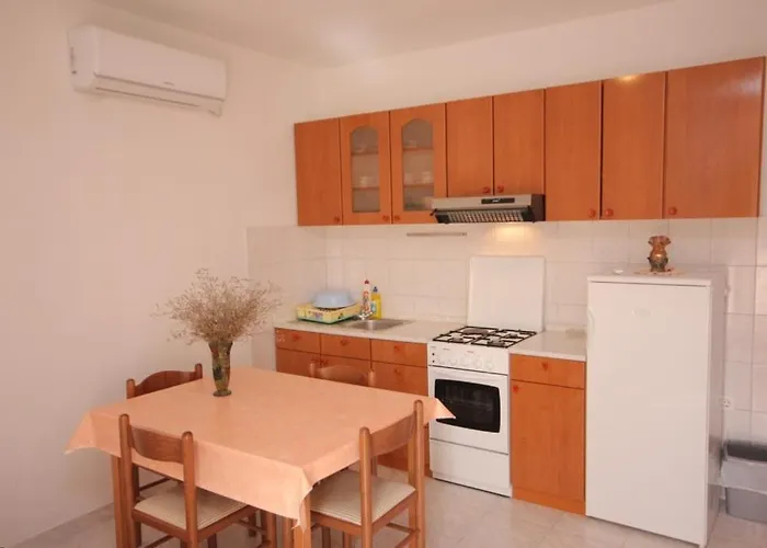 With Parking Space Cove Mala Lamjana, Ugljan - 350 Lägenhet *