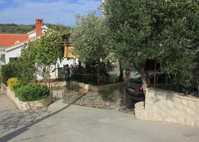 With Parking Space Cove Mala Lamjana, Ugljan - 350