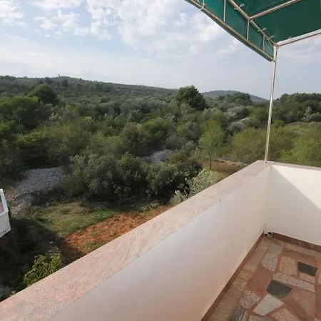 With Parking Space Cove Mala Lamjana, Ugljan - 350 Kali