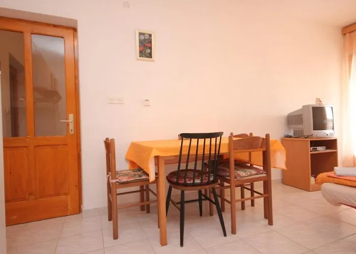 With Parking Space Cove Mala Lamjana, Ugljan - 350 칼리